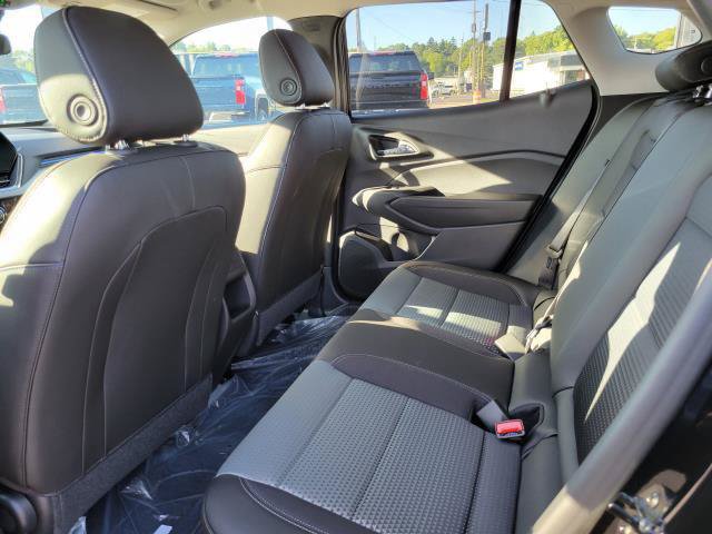 New 2026 Chevrolet Trax LT w/ LT Convenience Package FWD image 25