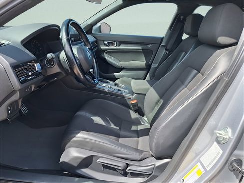 Used 2022 Honda Civic Sport image 11