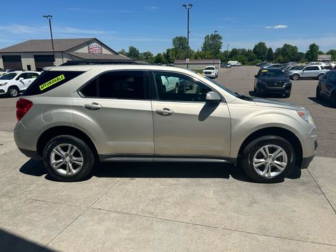 Used 2015 Chevrolet Equinox LT w/ Driver Convenience Package FWD image 4