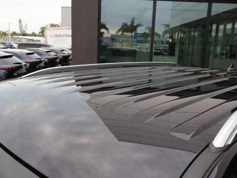 Used 2024 Ford Explorer Limited image 21