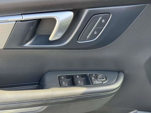 Used 2025 Buick Enclave Preferred image 20