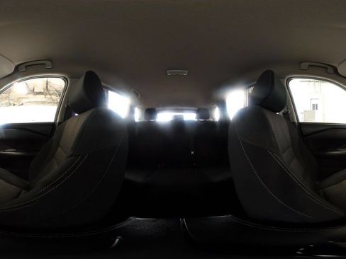 Used 2025 Nissan Rogue SV FWD image 44