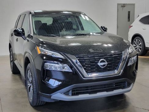 Used 2022 Nissan Rogue SV AWD/4WD image 4