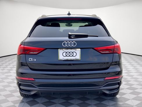 Used 2023 Audi Q3 2.0T Premium w/ Convenience Package AWD/4WD image 11