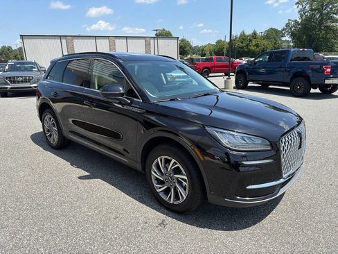 Used 2026 Lincoln Corsair Premiere FWD image 11