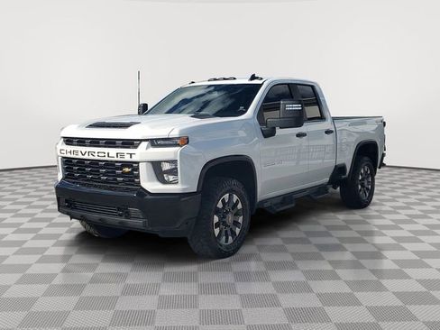 Used 2021 Chevrolet Silverado 2500 Custom w/ Custom Value Package image 2