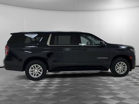 Certified 2024 Chevrolet Suburban LT AWD/4WD image 6