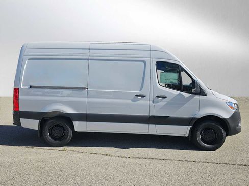New 2026 Mercedes-Benz Sprinter 2500 image 2