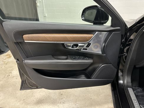 Used 2017 Volvo S90 T6 Inscription w/ Vision Package image 14