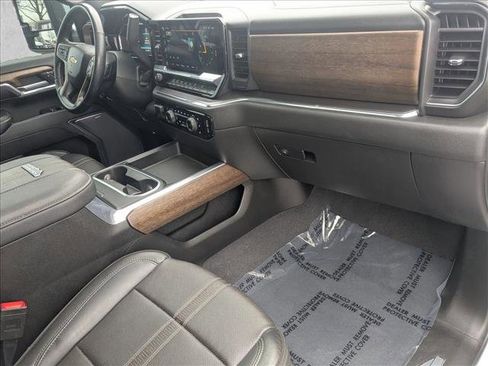 Used 2024 Chevrolet Silverado 2500 High Country w/ Z71 Off-Road Package image 22