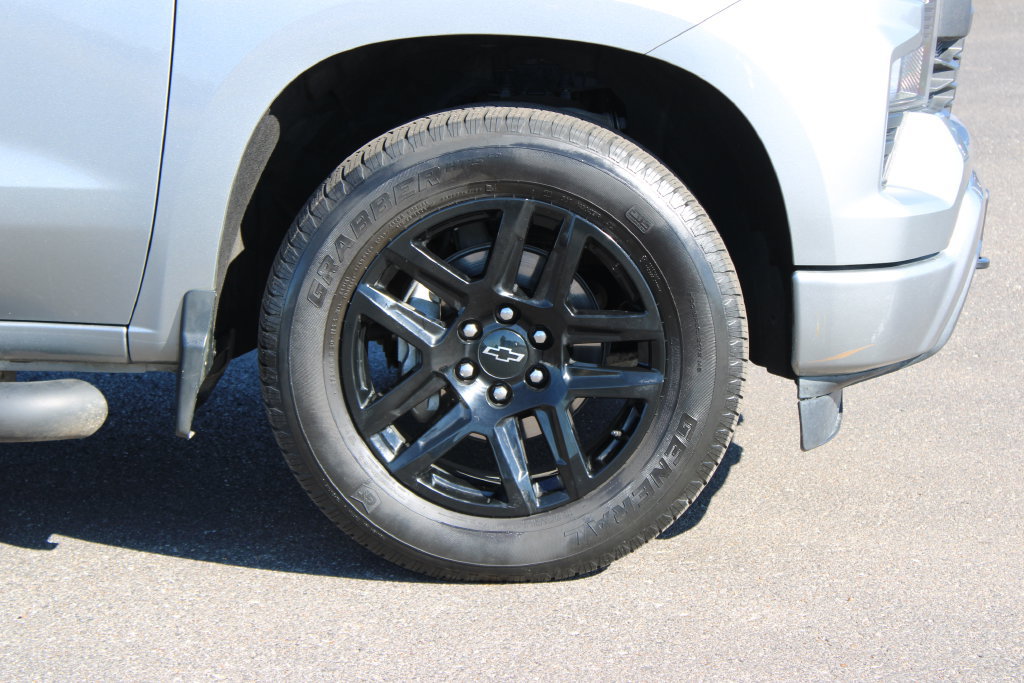 Used 2024 Chevrolet Silverado 1500 Custom w/ Rally Edition RWD image 12