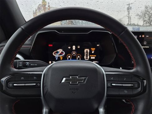 Certified 2024 Chevrolet Colorado Z71 w/ Z71 Convenience Package 2 image 17