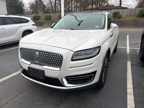 Used 2019 Lincoln Nautilus Reserve image 3