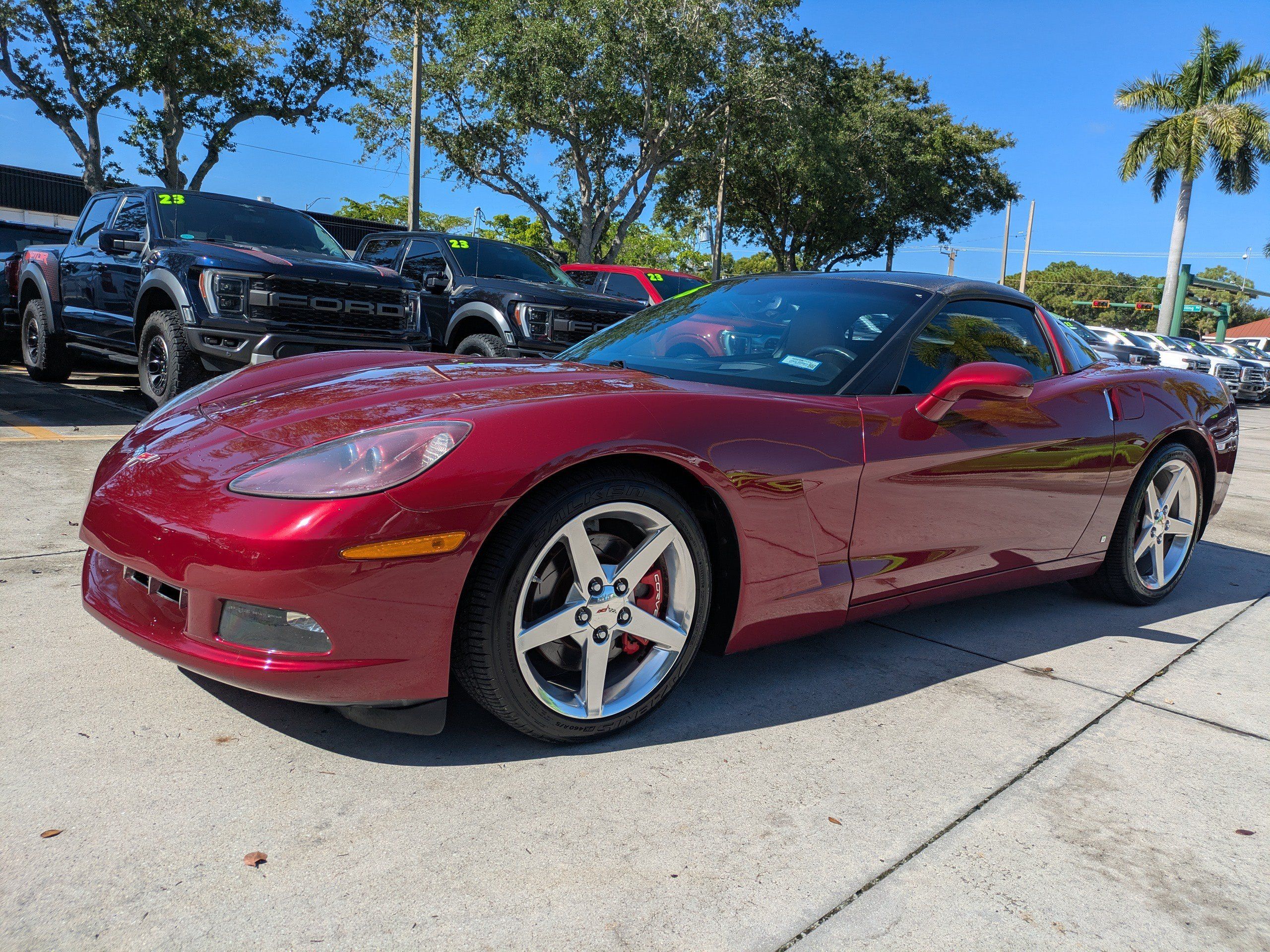 Used 2006 Chevrolet Corvette Coupe w/ Preferred Equipment Group RWD image 7