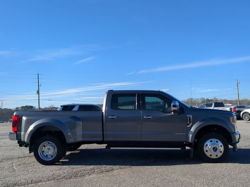Certified 2021 Ford F450 Lariat w/ Lariat Ultimate Package image 2