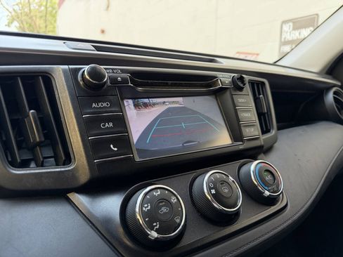 Used 2018 Toyota RAV4 LE w/ All Weather Liner Package AWD/4WD image 24