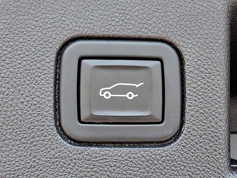 Certified 2023 Chevrolet Equinox LT image 28