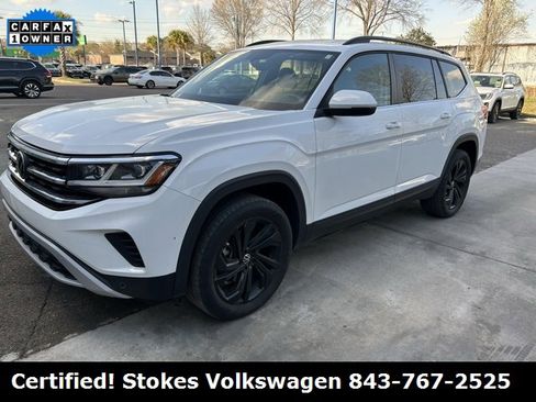 Used 2023 Volkswagen Atlas SE w/ Black Wheel Package image 3