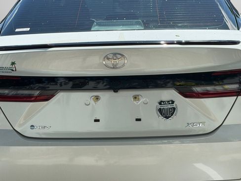 Used 2025 Toyota Camry XSE FWD image 44