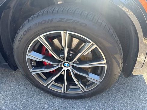 Certified 2023 BMW X5 xDrive40i w/ M Sport Package image 4