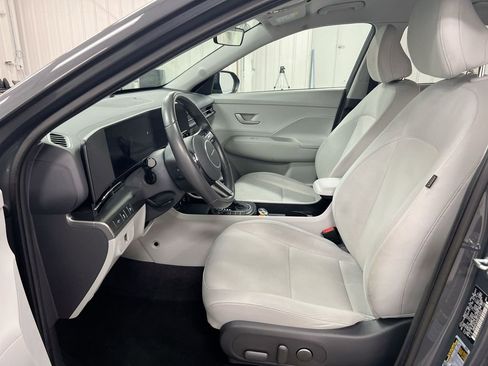 Used 2024 Hyundai Kona SEL AWD/4WD image 19