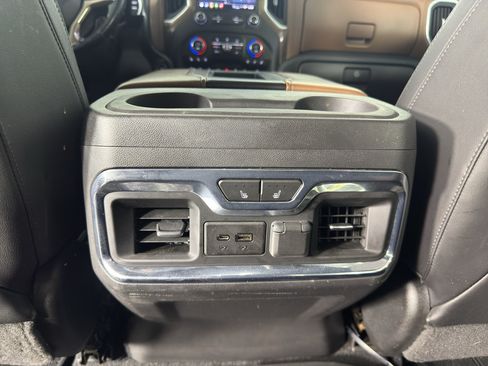 Used 2021 Chevrolet Silverado 1500 High Country w/ Technology Package AWD/4WD image 33