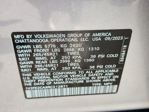 Certified 2024 Volkswagen Atlas Cross Sport SEL Premium R-Line image 17