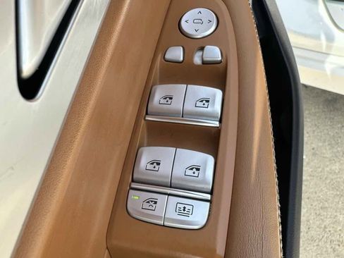 Used 2020 BMW 750i xDrive w/ Executive Package AWD/4WD image 28
