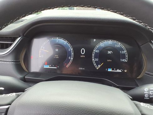 Used 2025 Jeep Grand Cherokee Laredo X w/ Luxury Tech Group I image 21