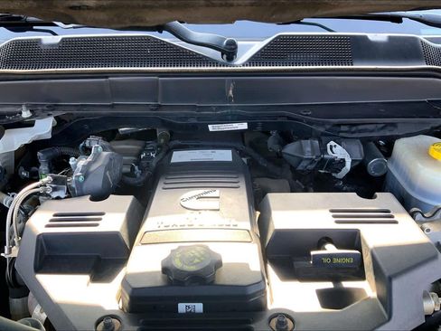Used 2021 RAM 2500 Limited AWD/4WD image 32