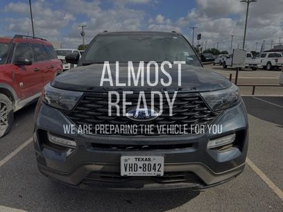 Certified 2024 Ford Explorer ST-Line w/ Class IV Trailer Tow Package