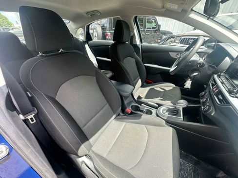 Used 2023 Kia Forte LXS image 24