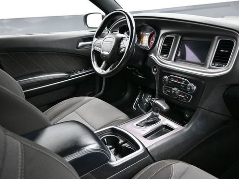Used 2022 Dodge Charger SXT image 20
