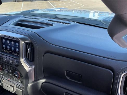 Certified 2021 Chevrolet Silverado 2500 LTZ w/ LTZ Premium Package image 17