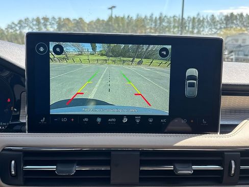 New 2026 Lincoln Corsair Premiere image 13