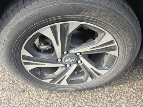 Used 2025 Subaru Crosstrek 2.0i Premium image 8