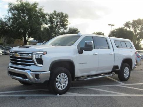 Used 2024 Chevrolet Silverado 2500 LTZ w/ LTZ Convenience Package image 3