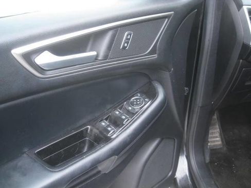 Used 2015 Ford Edge SEL w/ Equipment Group 201A image 15