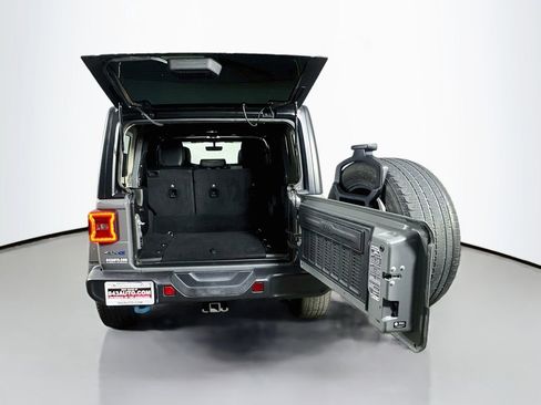 Used 2023 Jeep Wrangler Unlimited Sahara AWD/4WD image 34