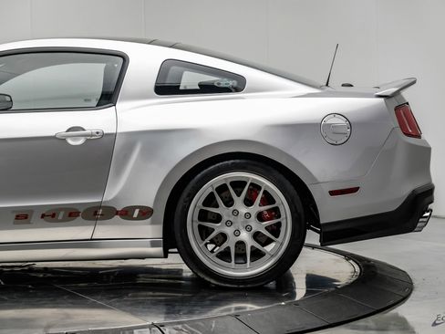 Used 2012 Ford Mustang Shelby GT500 w/ SVT Performance Pkg RWD image 11