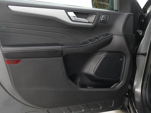 Used 2024 Ford Escape Platinum AWD/4WD image 19