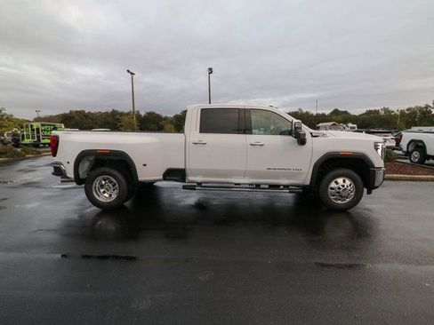 New 2026 GMC Sierra 3500 SLT w/ SLT Premium Package image 11