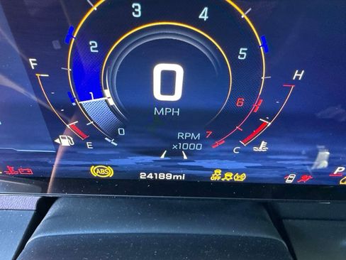 Used 2026 Chevrolet Traverse LT FWD image 7