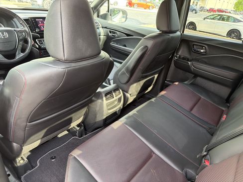 Used 2022 Honda Ridgeline Black Edition image 23