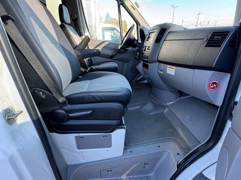 Used 2009 Dodge Sprinter 3500 image 30