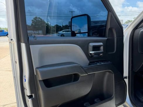 Used 2019 GMC Sierra 2500 4x4 Crew Cab image 11