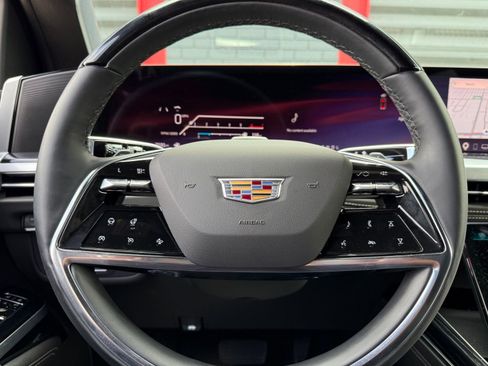 Used 2025 Cadillac Escalade Sport w/ Touring Package AWD/4WD image 17