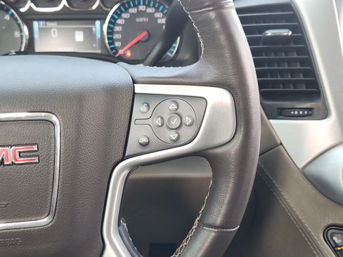 Used 2020 GMC Yukon SLT w/ Premium Edition RWD image 29