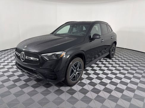 Certified 2026 Mercedes-Benz GLC 300 4MATIC image 4