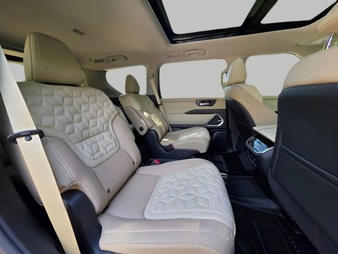 New 2026 Nissan Armada Platinum w/ Convenience Package image 15